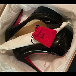 CHRISTIAN LOUBOUTIN Bianca Size 9